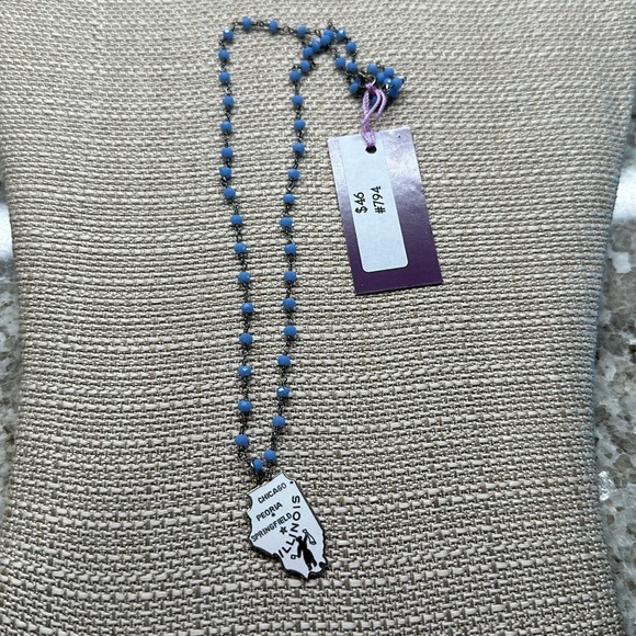 Handmade by Violette Grace State Charm Necklace Illinois #794 - Picture 2 of 5